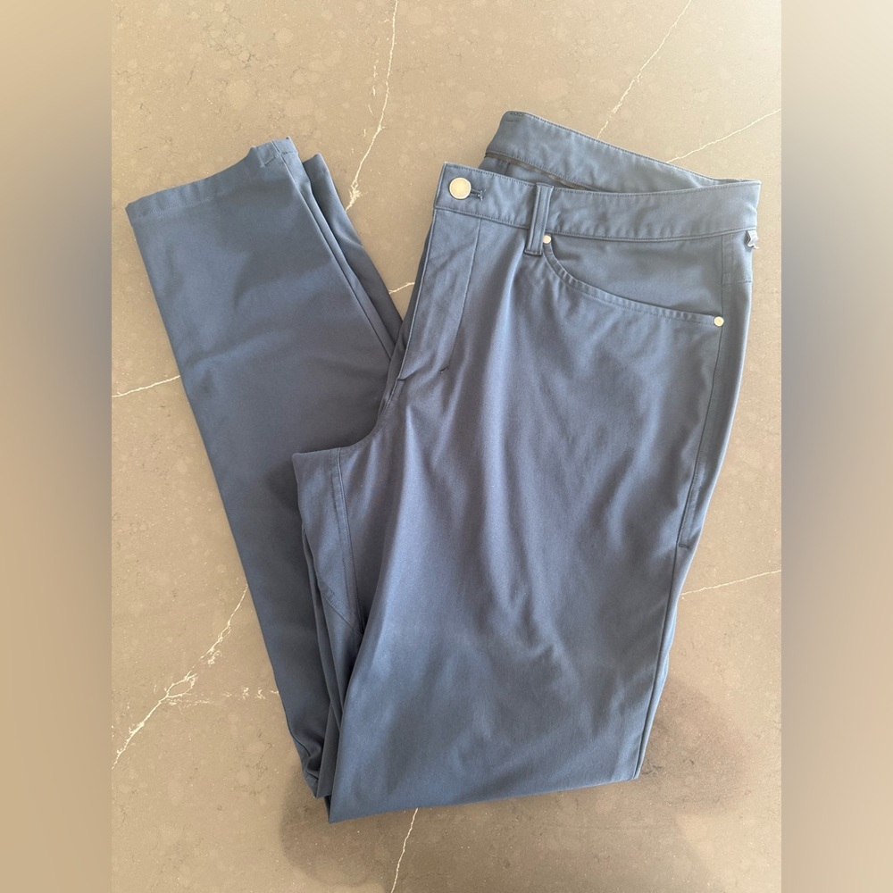 Lululemon Blue ABC 5 Pocket Pants
34x32
Slim fit